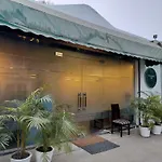 Hotel 21 Milestone Nh8 By Farmhouse Inn Near Igi Airport Delhi