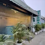 Hotel 21 Milestone Nh8 By Farmhouse Inn Near Igi Airport Delhi