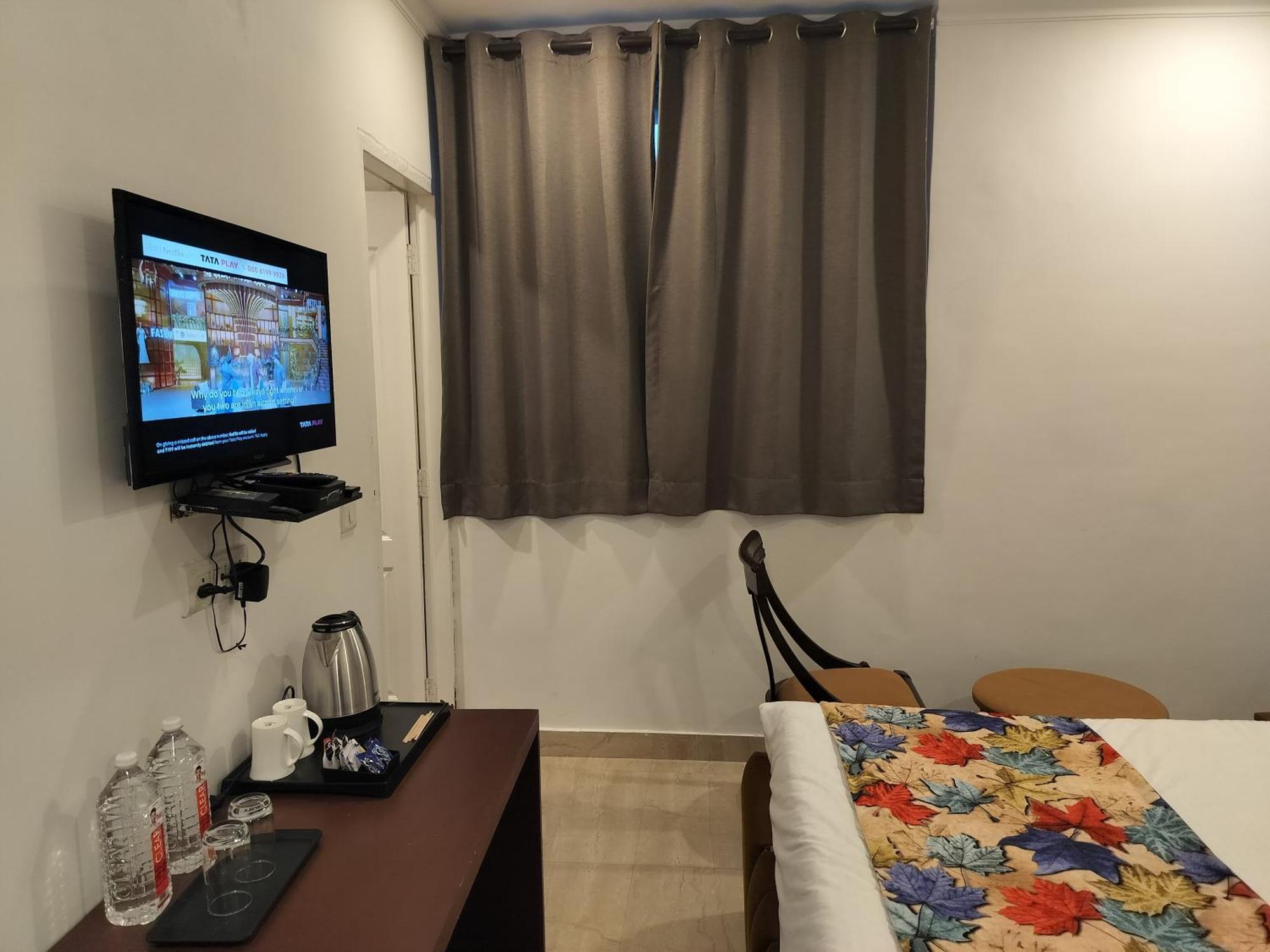 21 Milestone Nh8 By Near Igi Airport Delhi * New Delhi