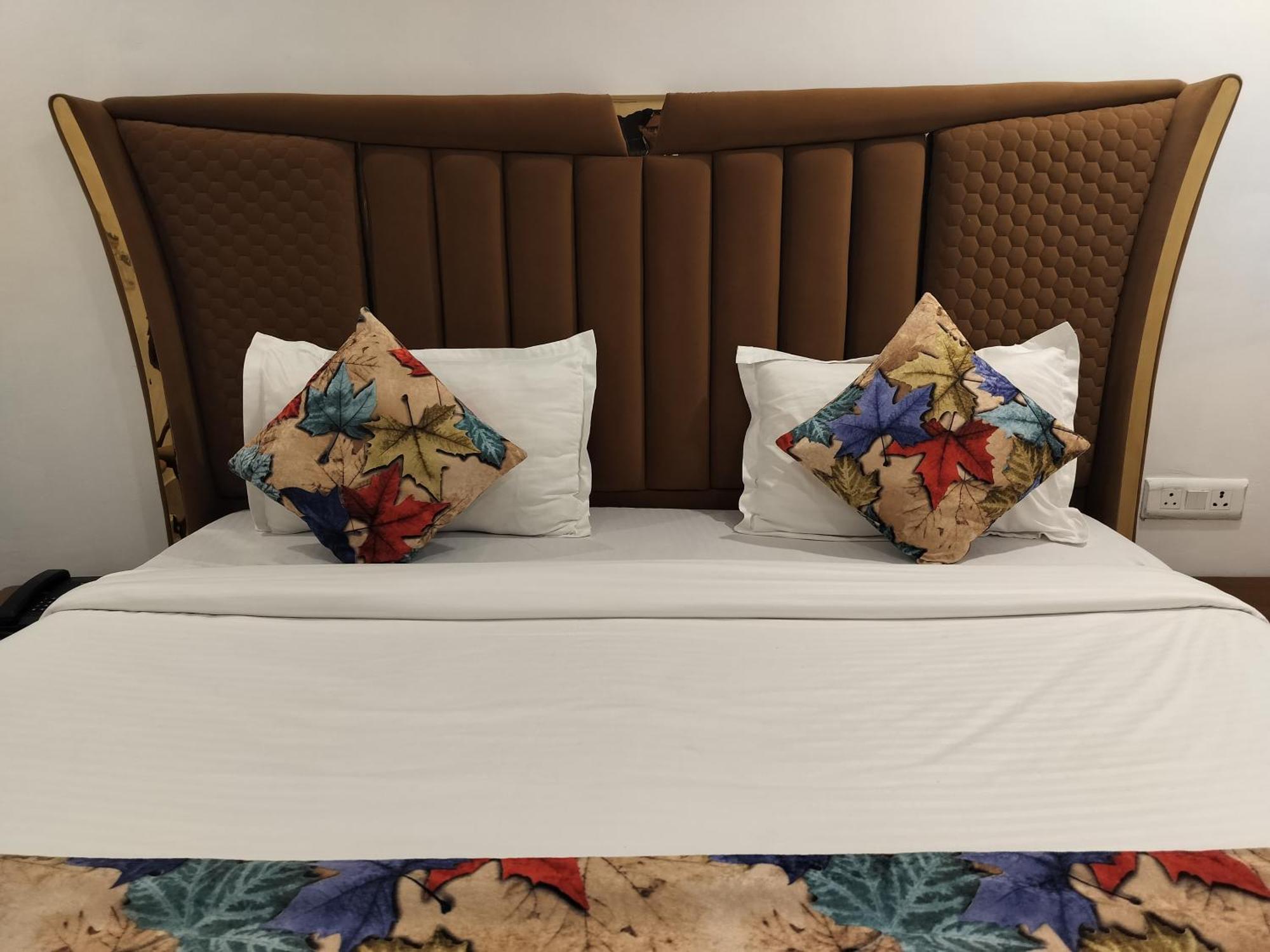 Guest house 21 Milestone Nh8 By Near Igi Airport Delhi